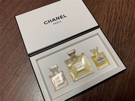 chanel mini perfume gift set|Chanel gabrielle gift set.